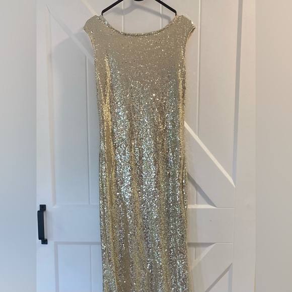 Beautiful gold‎ sequin dress w/train - Picture 5 of 13